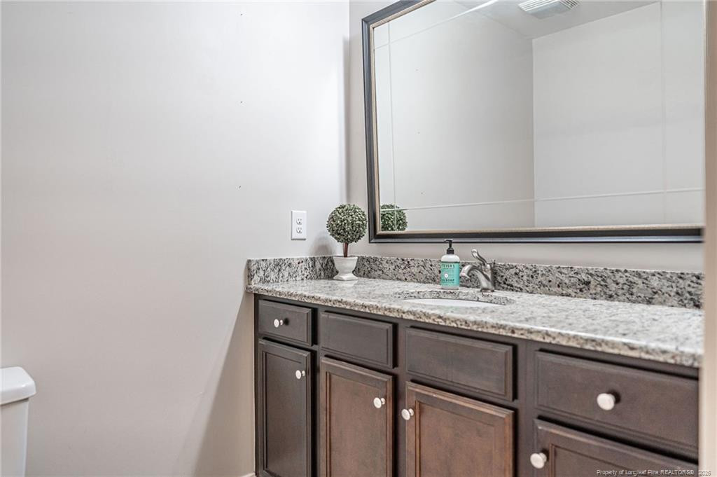 107 W Chelsea Court Property Photo 25
