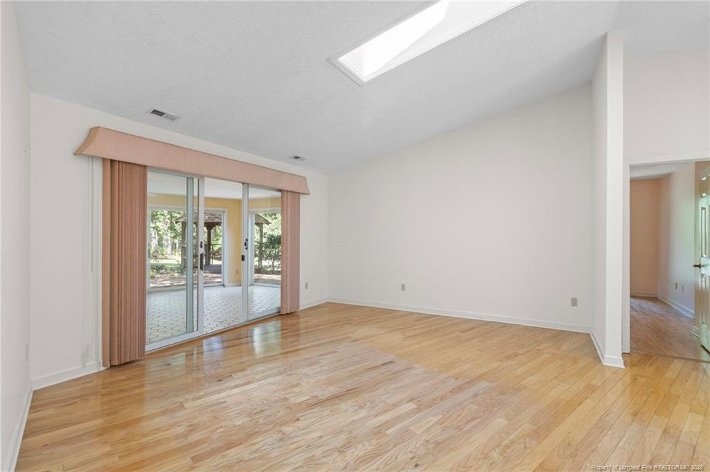 88 Traceway Property Photo 11