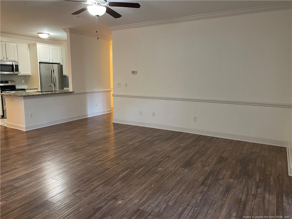 330 Gallery Dr Drive 102 Property Photo 2