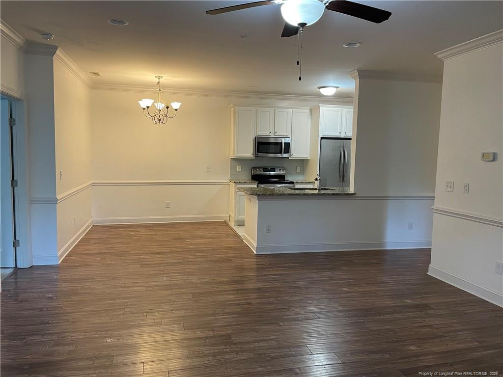 330 Gallery Dr Drive 102 Property Photo 3