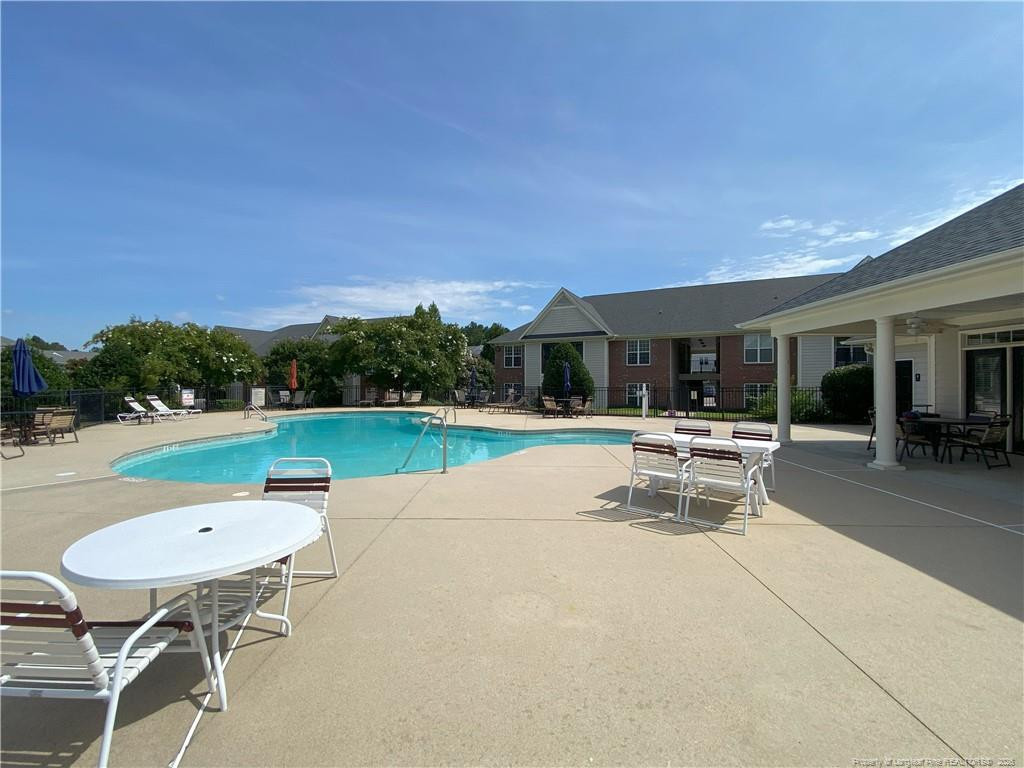 330 Gallery Dr Drive 102 Property Photo 16