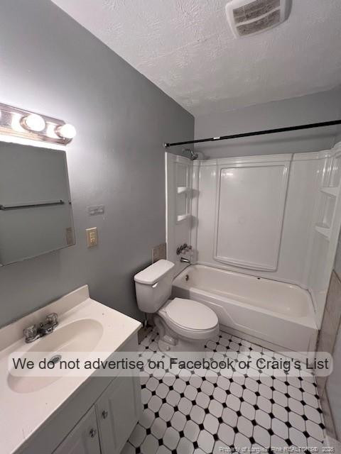 650 Walker Street Property Photo 6