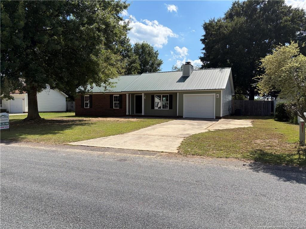 401 Northwoods Drive Property Photo 2