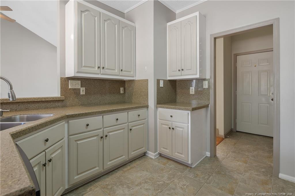 1231 Four Wood Drive Property Photo 25