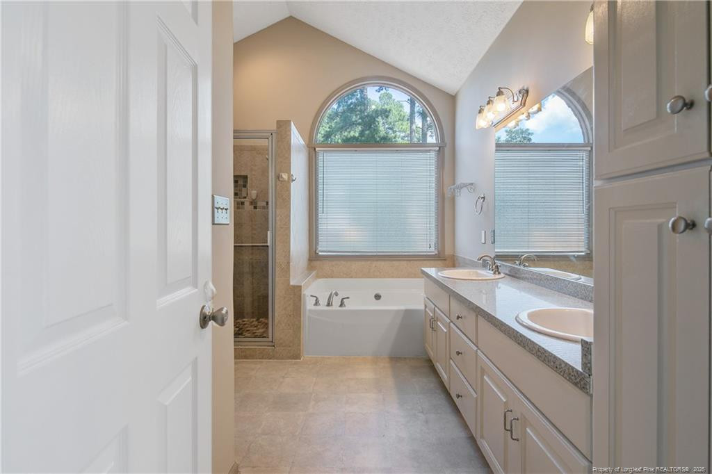 1231 Four Wood Drive Property Photo 33