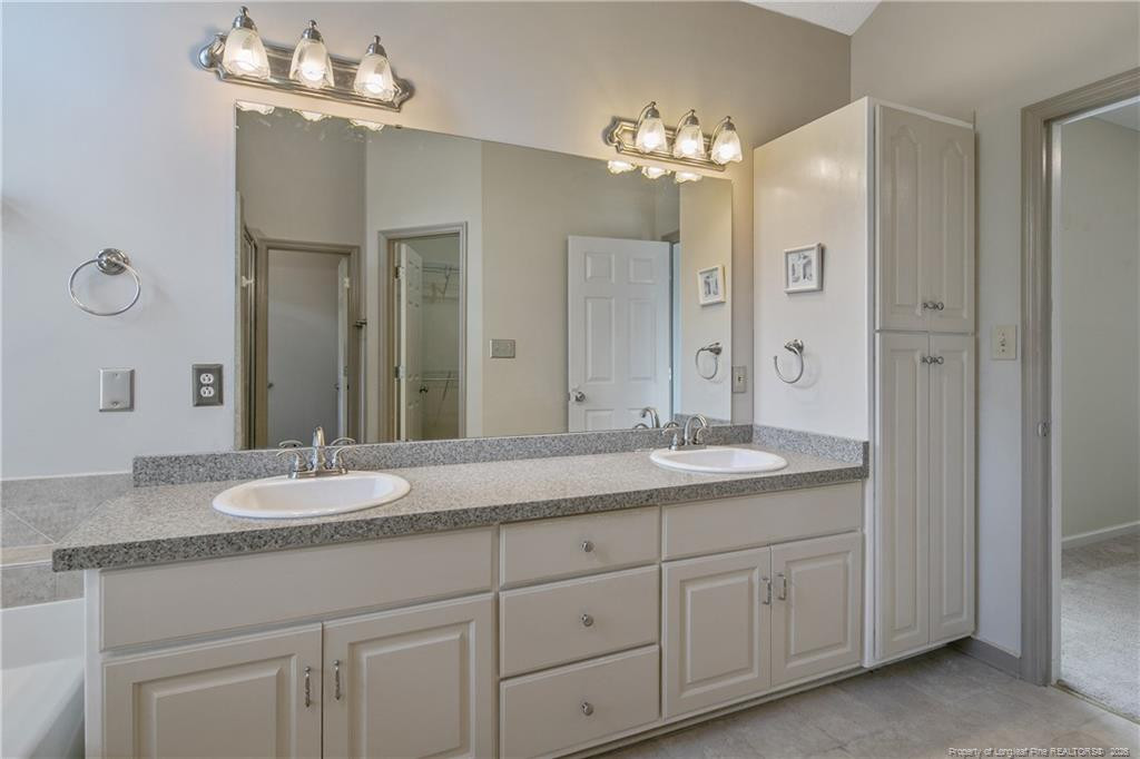 1231 Four Wood Drive Property Photo 34