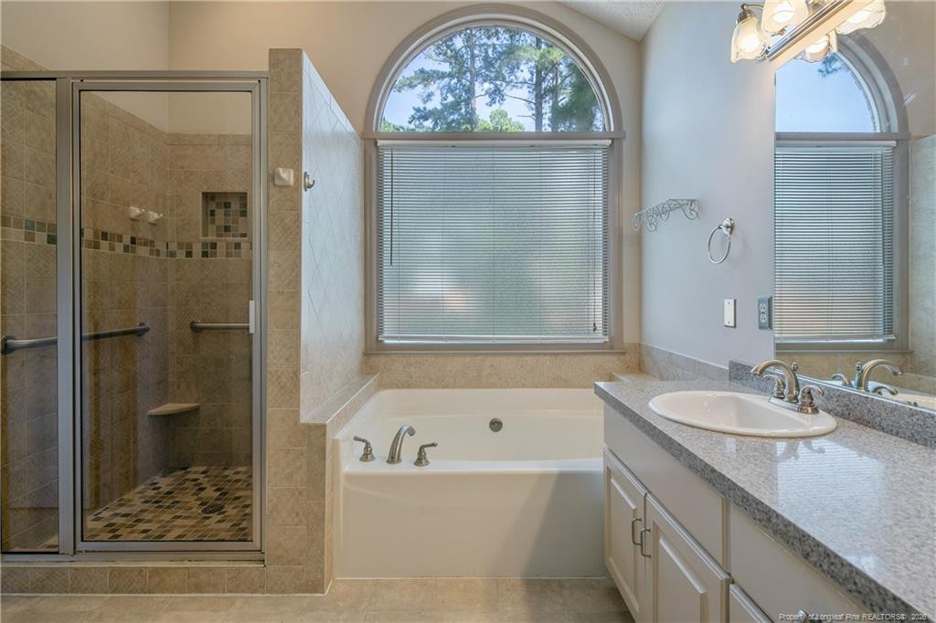 1231 Four Wood Drive Property Photo 35
