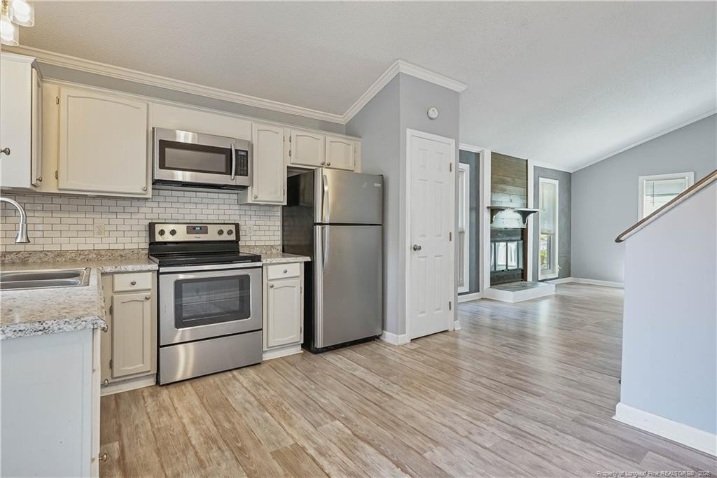 417 Crestview Street Property Photo 15