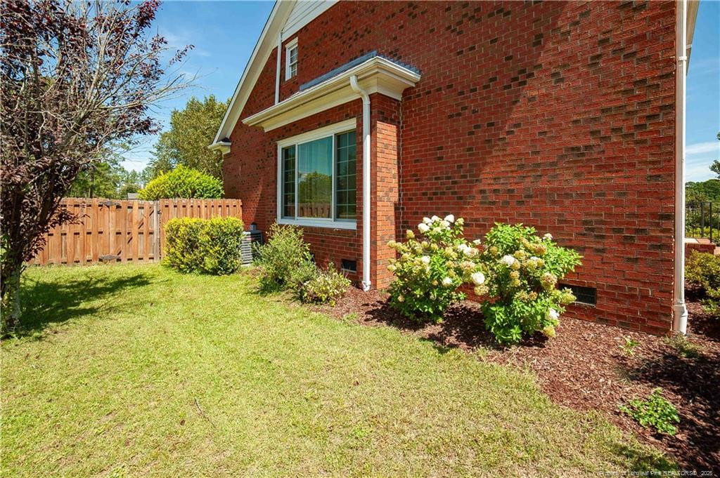 328 Interchange Drive Property Photo 33