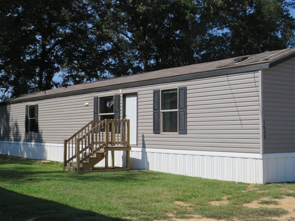 1638 Buzz Drive Property Photo 1