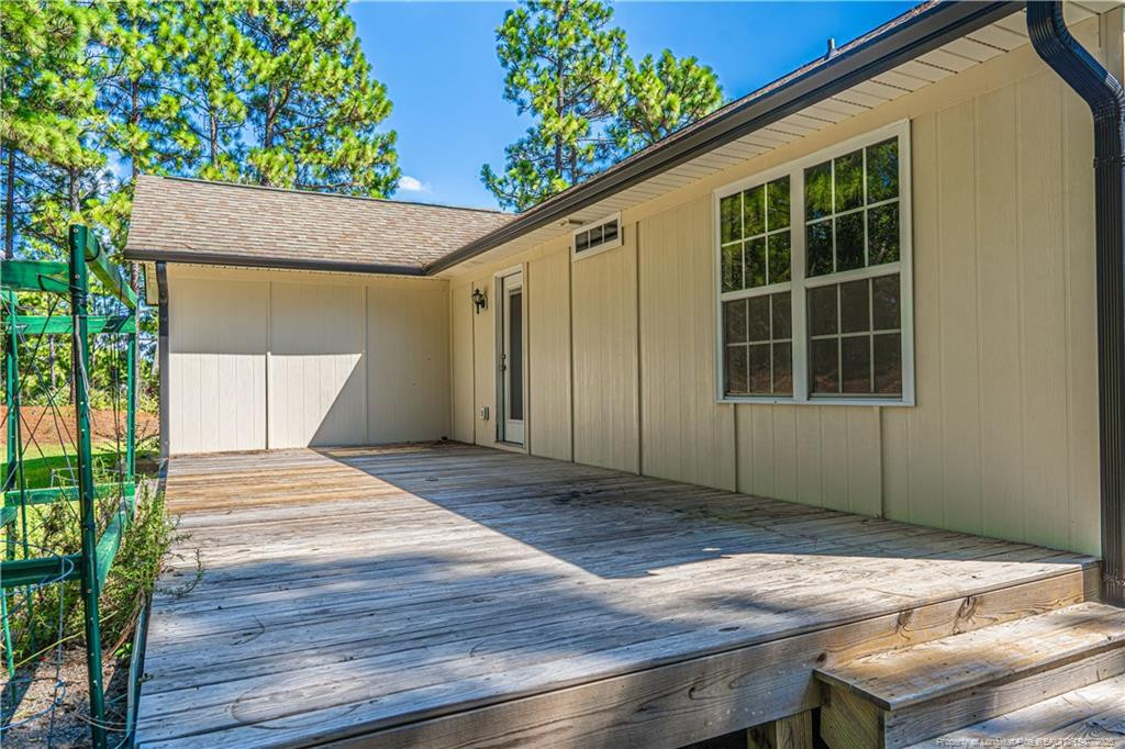 102 Sheffield Lane Property Photo 33