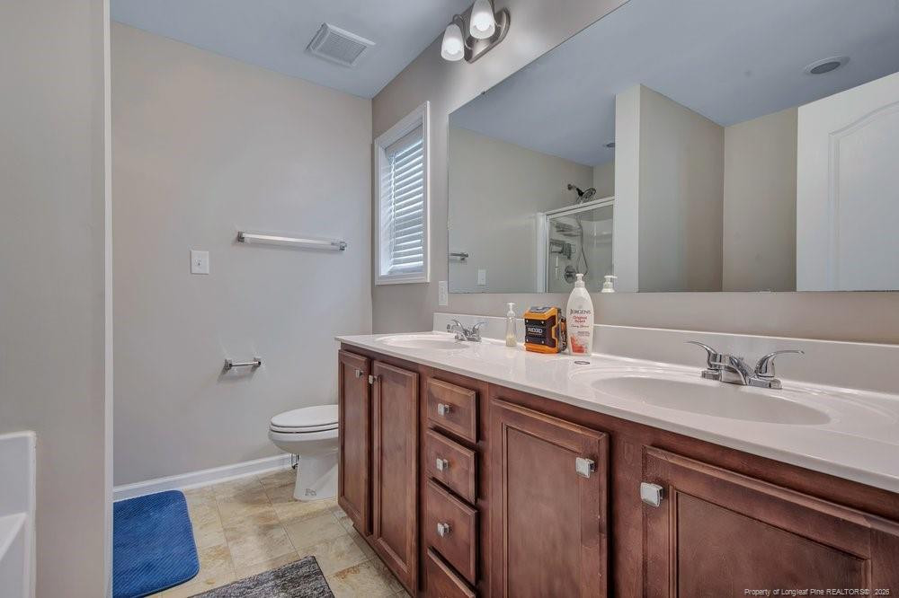 16 Burr Oak Circle Property Photo 14