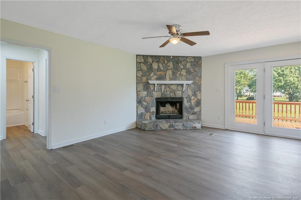 8463 Brightleaf Drive Property Photo 6
