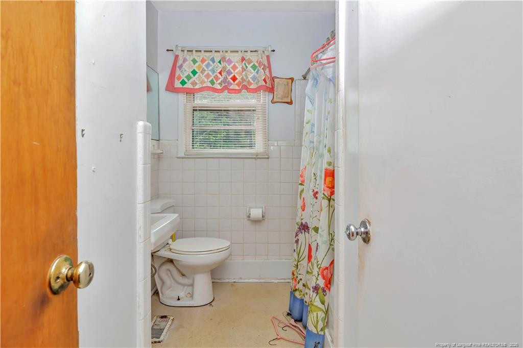 127 Lake Drive Property Photo 11