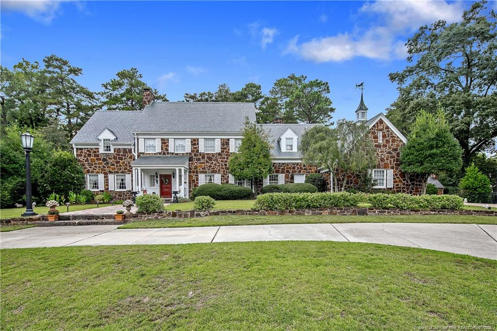 405 Southampton Court Property Photo 1
