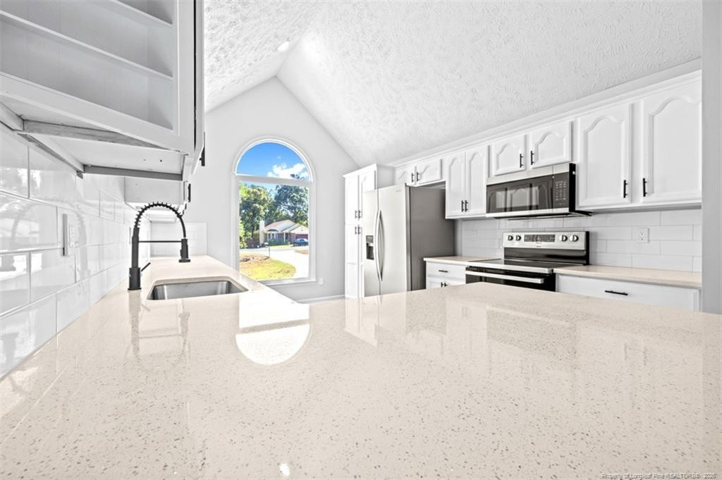 345 Barefoot Road Property Photo 8