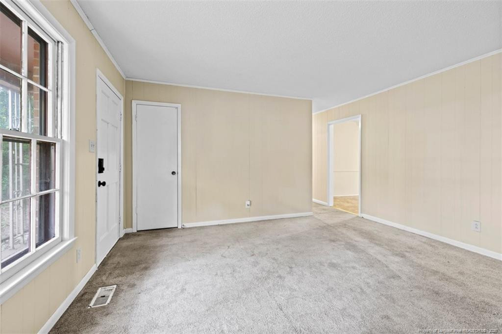 6213 Sabine Drive Property Photo 3