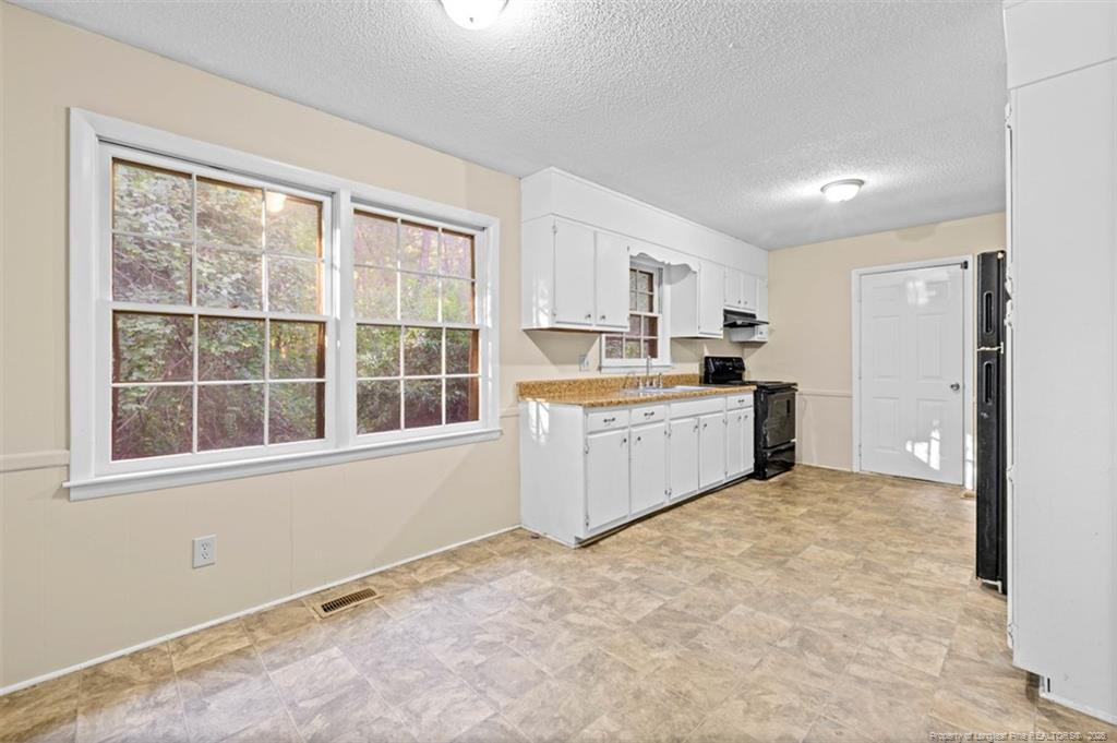 6213 Sabine Drive Property Photo 6