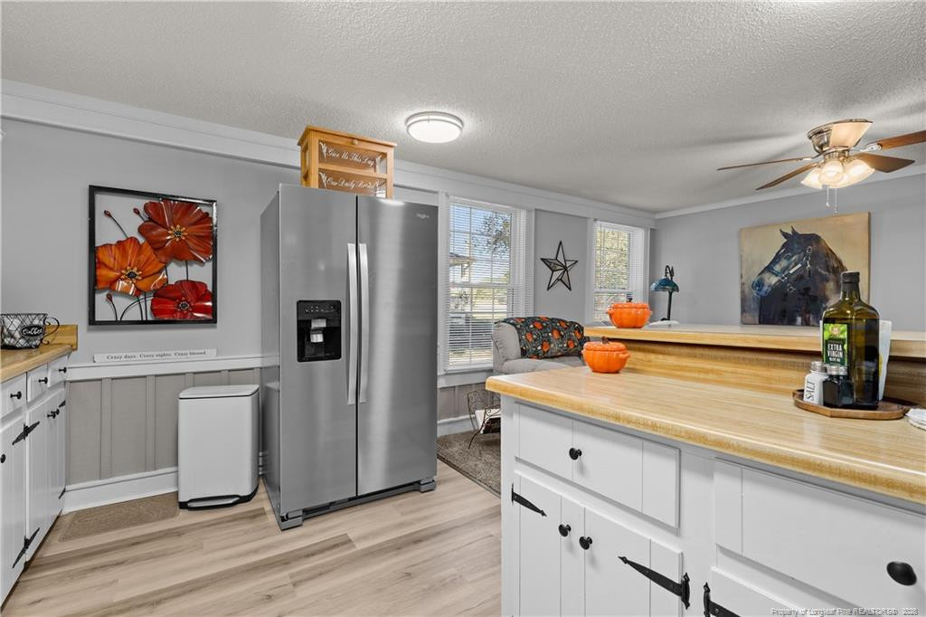 105 E I Street Property Photo 4