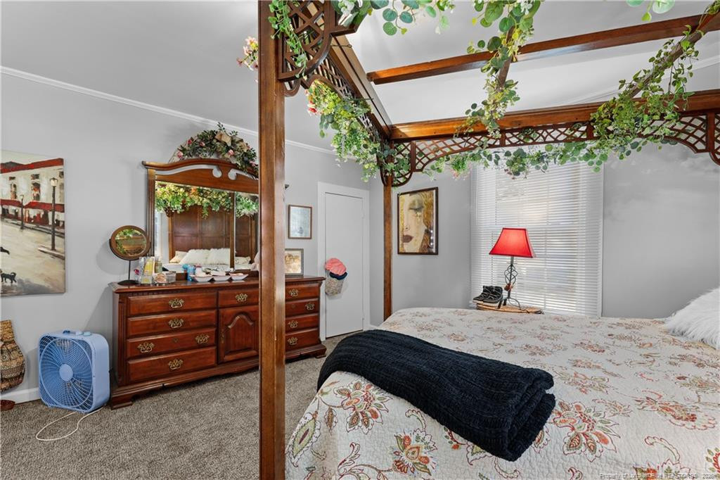 105 E I Street Property Photo 13