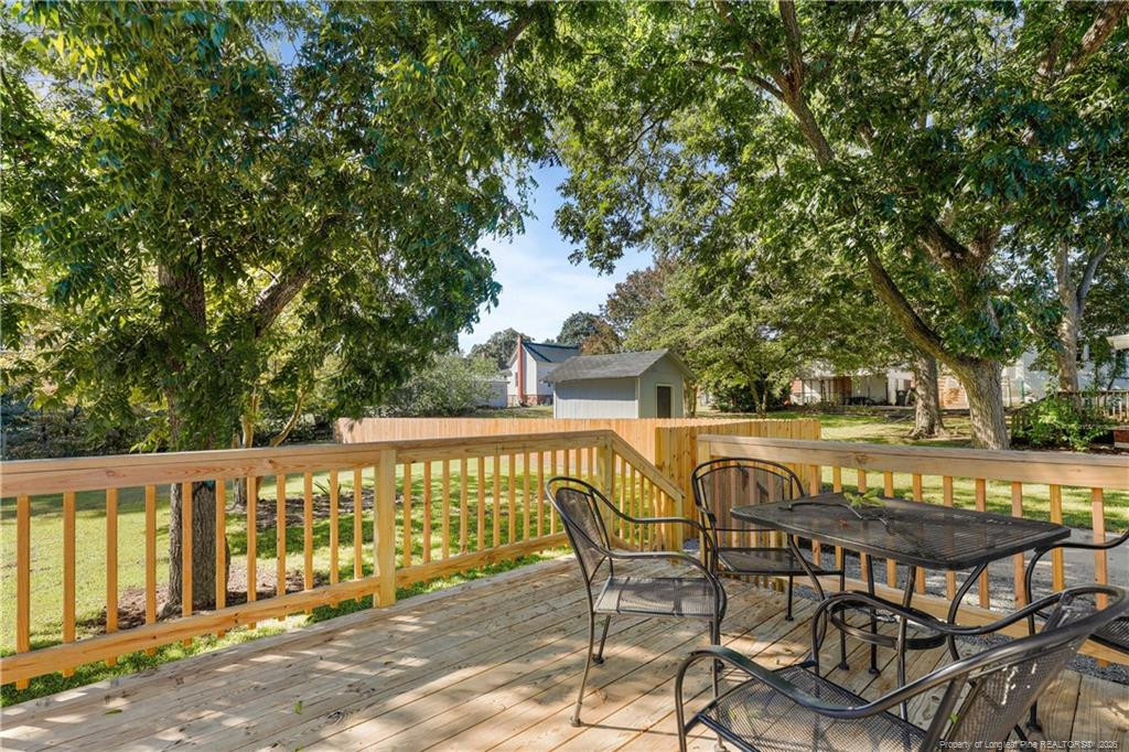 105 E I Street Property Photo 19