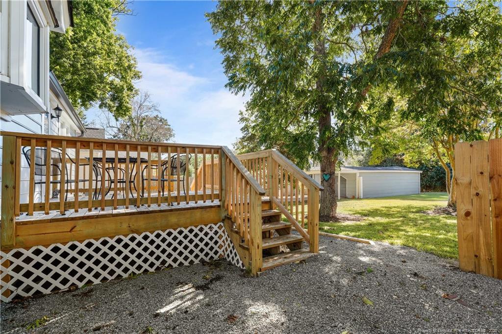 105 E I Street Property Photo 22