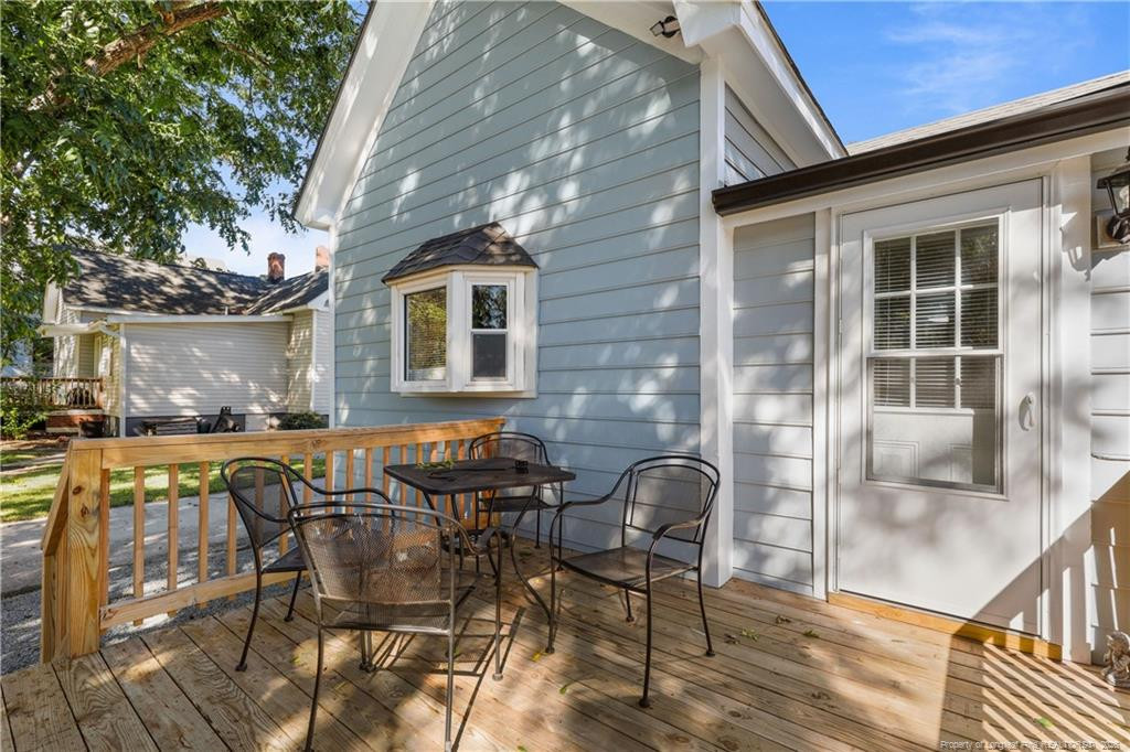 105 E I Street Property Photo 30