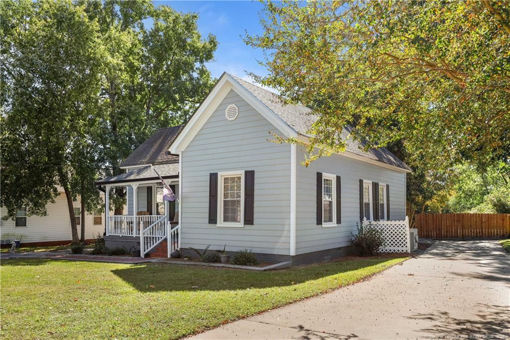105 E I Street Property Photo 32