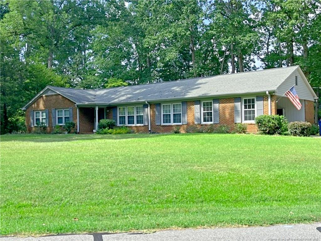 1904 Lord Ashley Drive Property Photo 1