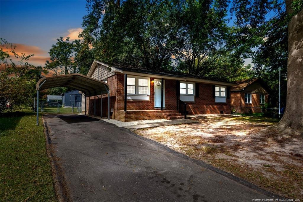 1084 Rulnick Street Property Photo 2