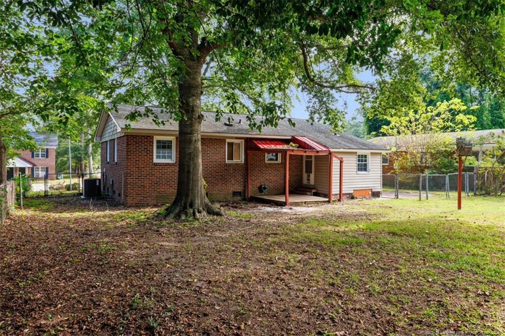 1084 Rulnick Street Property Photo 18