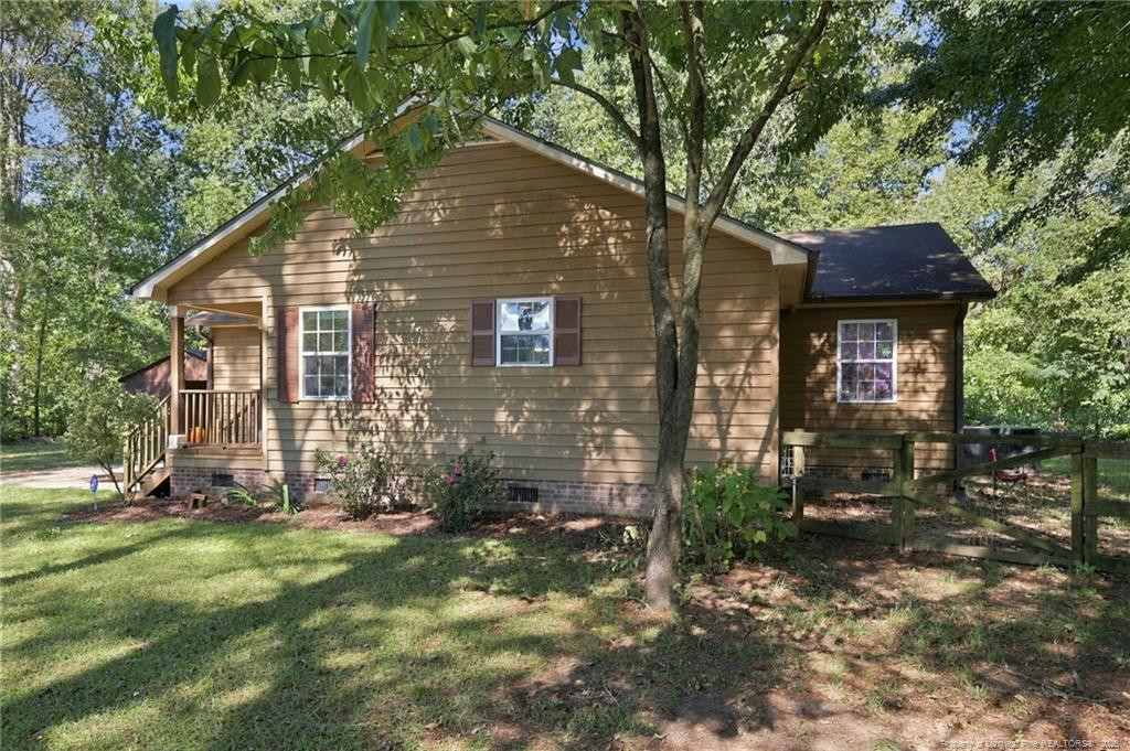 5885 Saint Patricks Drive Property Photo 4