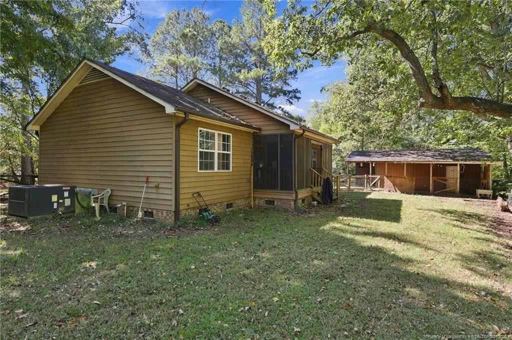 5885 Saint Patricks Drive Property Photo 9