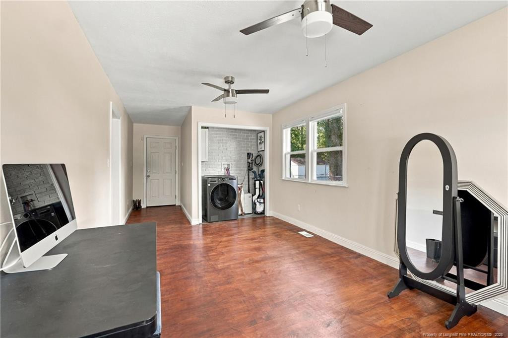 6129 Louise Street Property Photo 18