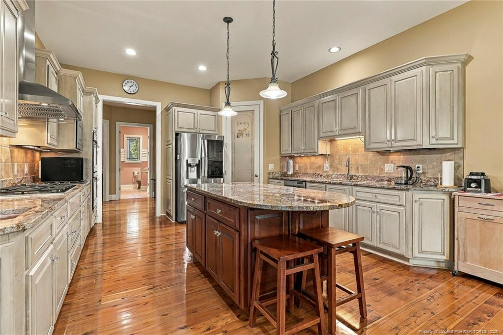 3 The Pointe Property Photo 23