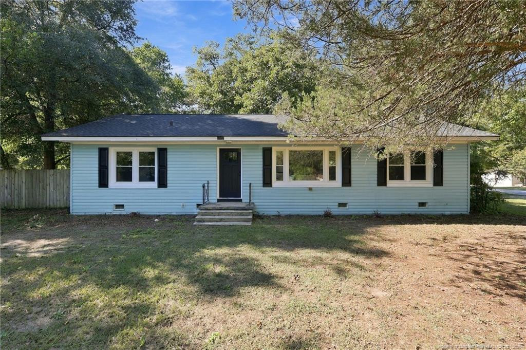 1090 Strickland Bridge Road Property Photo 1