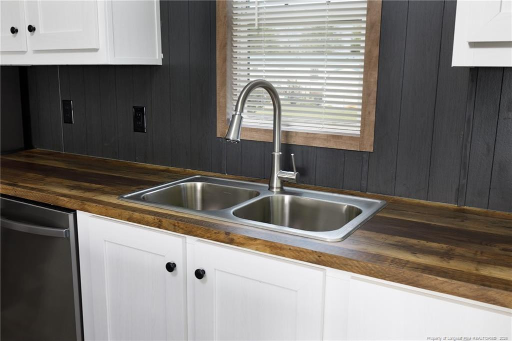 5109 Babaris Court Property Photo 6
