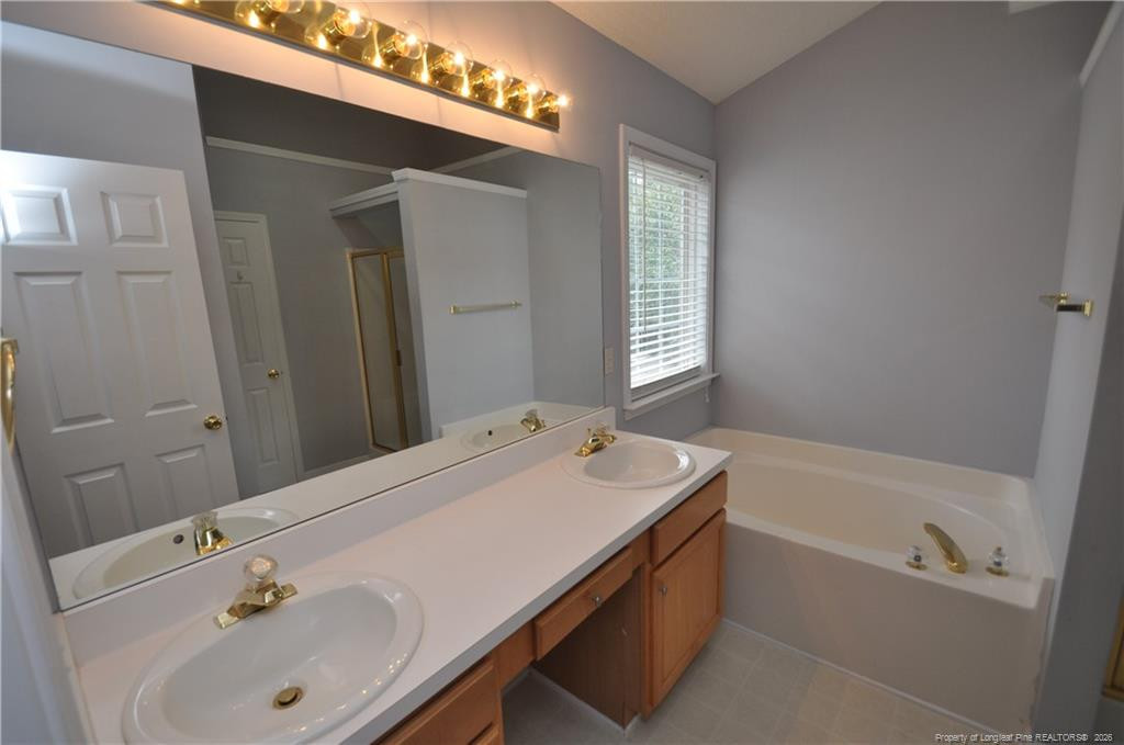 806 Brickstone Drive Property Photo 24