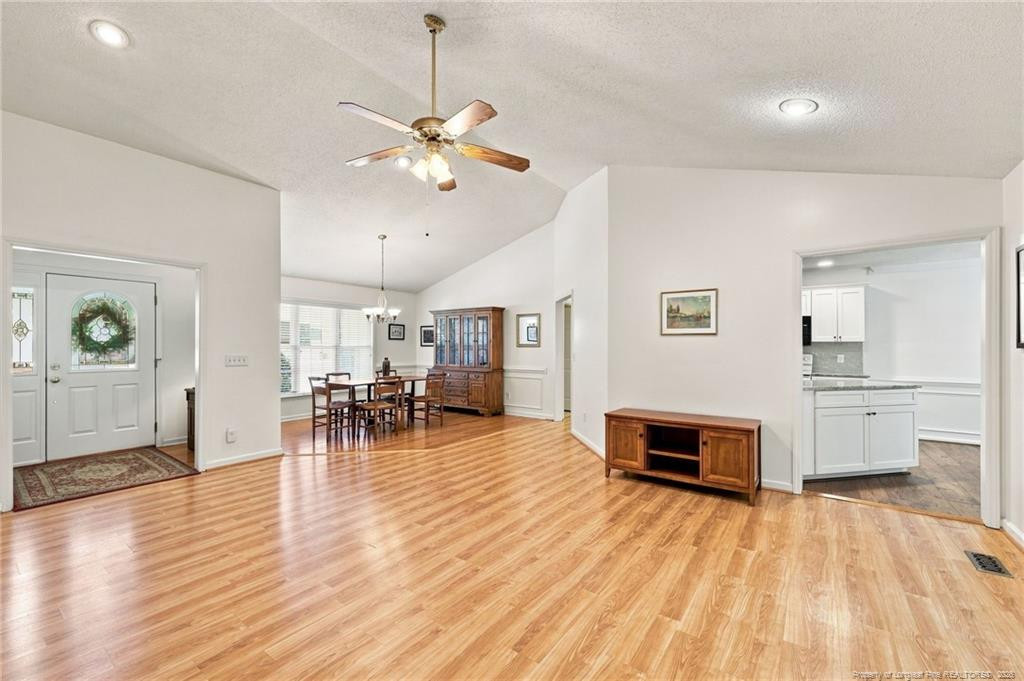 137 Winsford Circle Property Photo 18