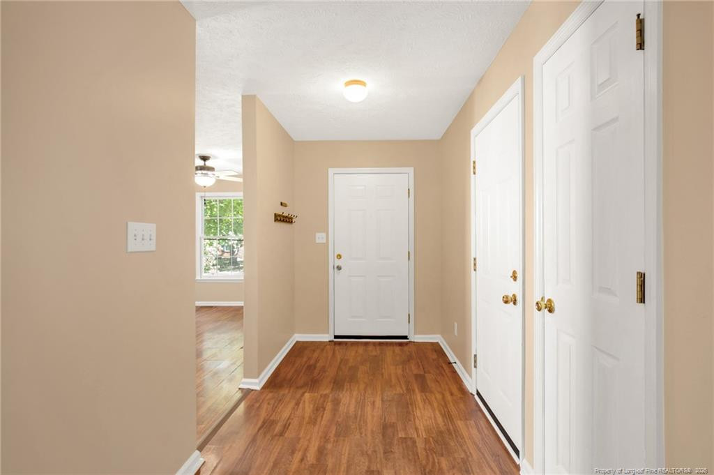 2918 Coachway Drive Property Photo 5