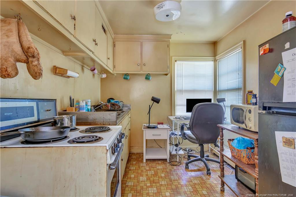 2004 N Walnut Street Property Photo 36