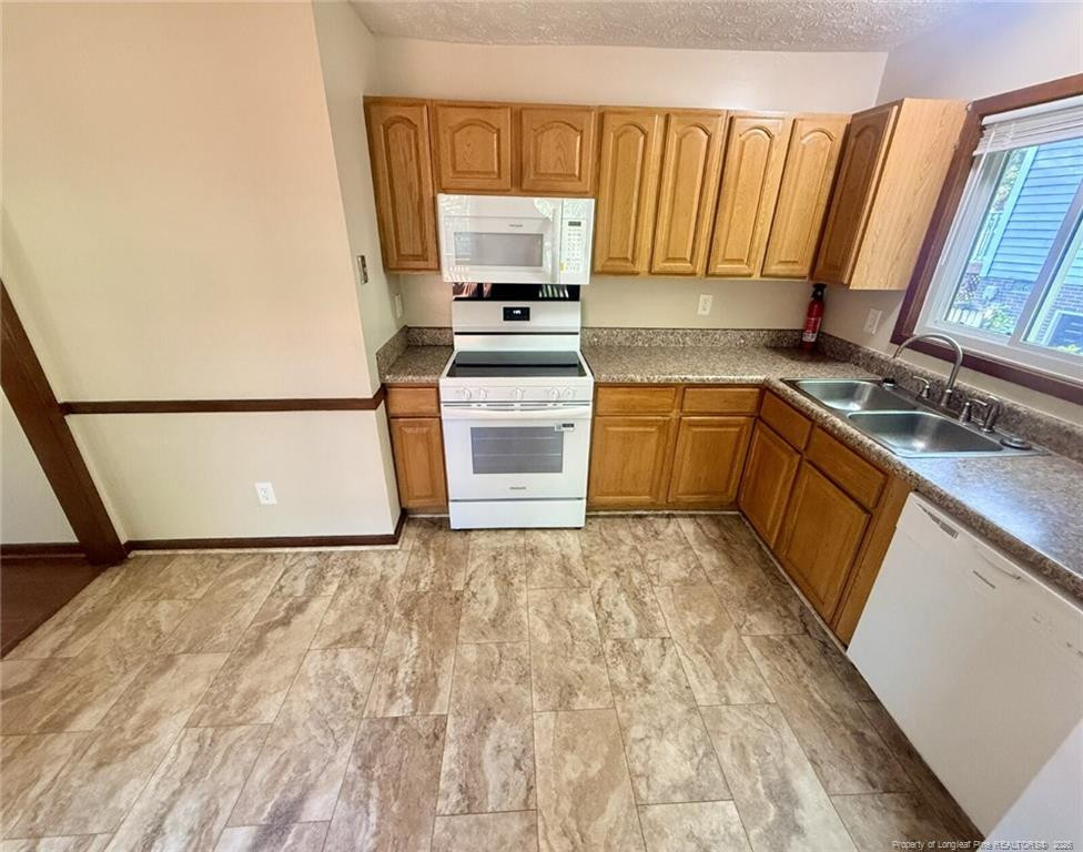 4436 Briton Circle Property Photo 8