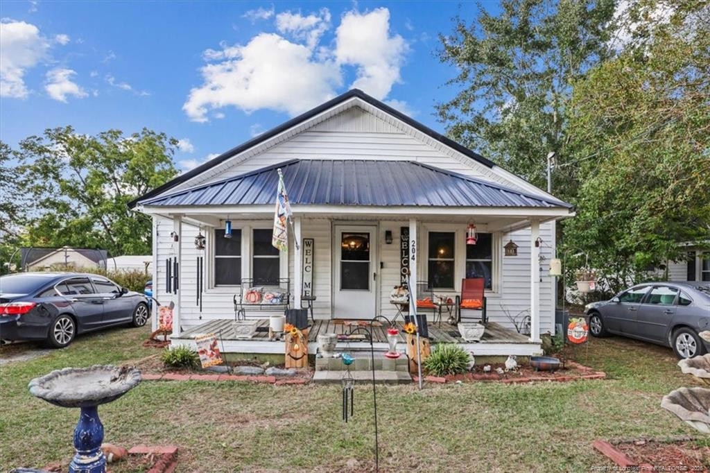 204 Jackson Street Property Photo 1