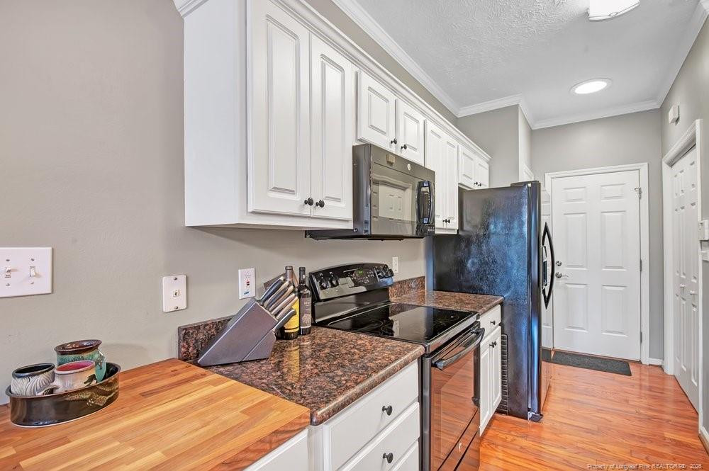 1527 Dixon Drive Property Photo 8