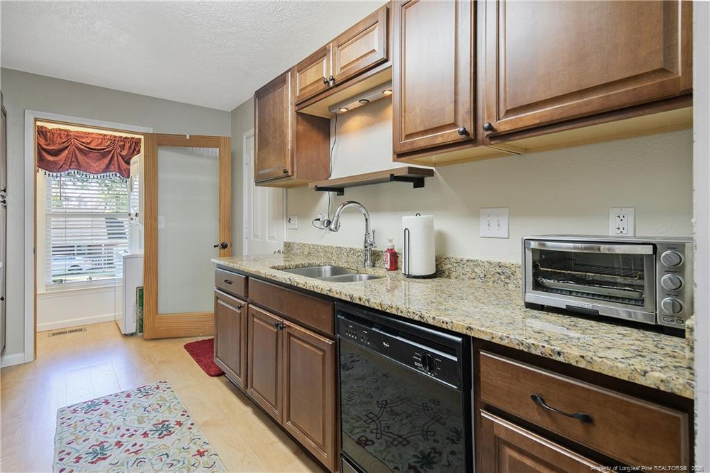 6865 St Julian Way Property Photo 23