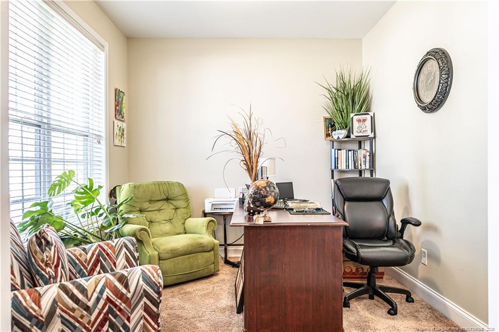 281 Fountain Grove Drive Property Photo 6