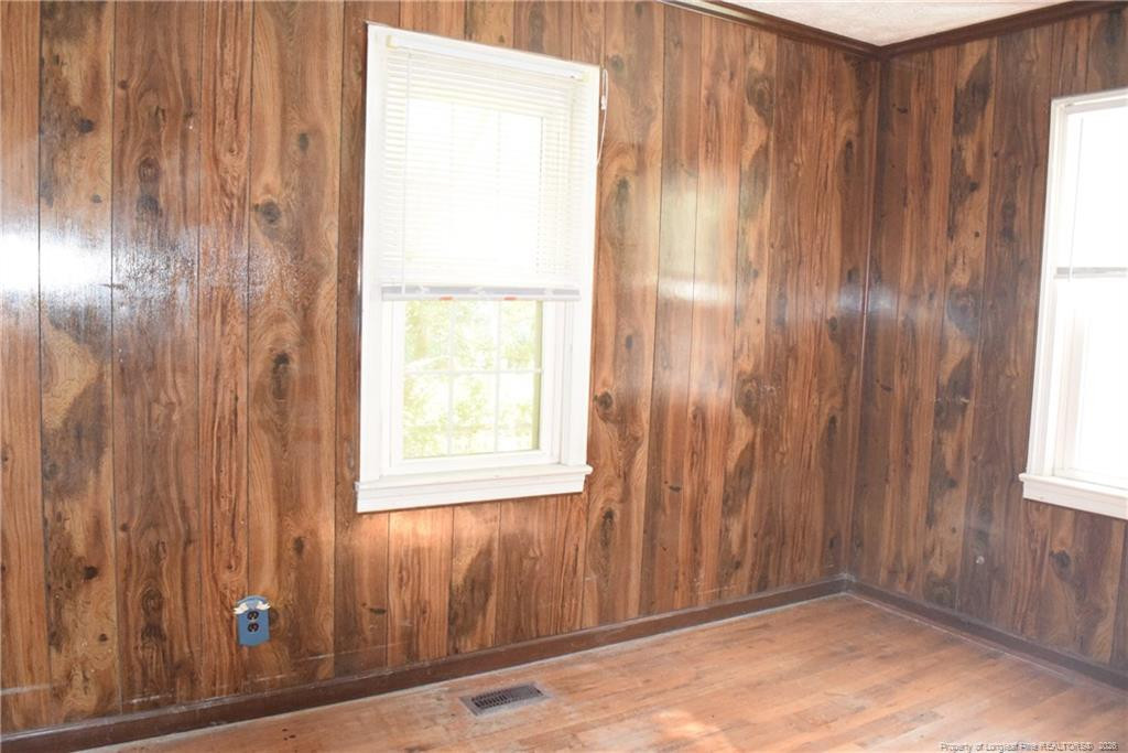 607 Hicks Avenue Property Photo 24