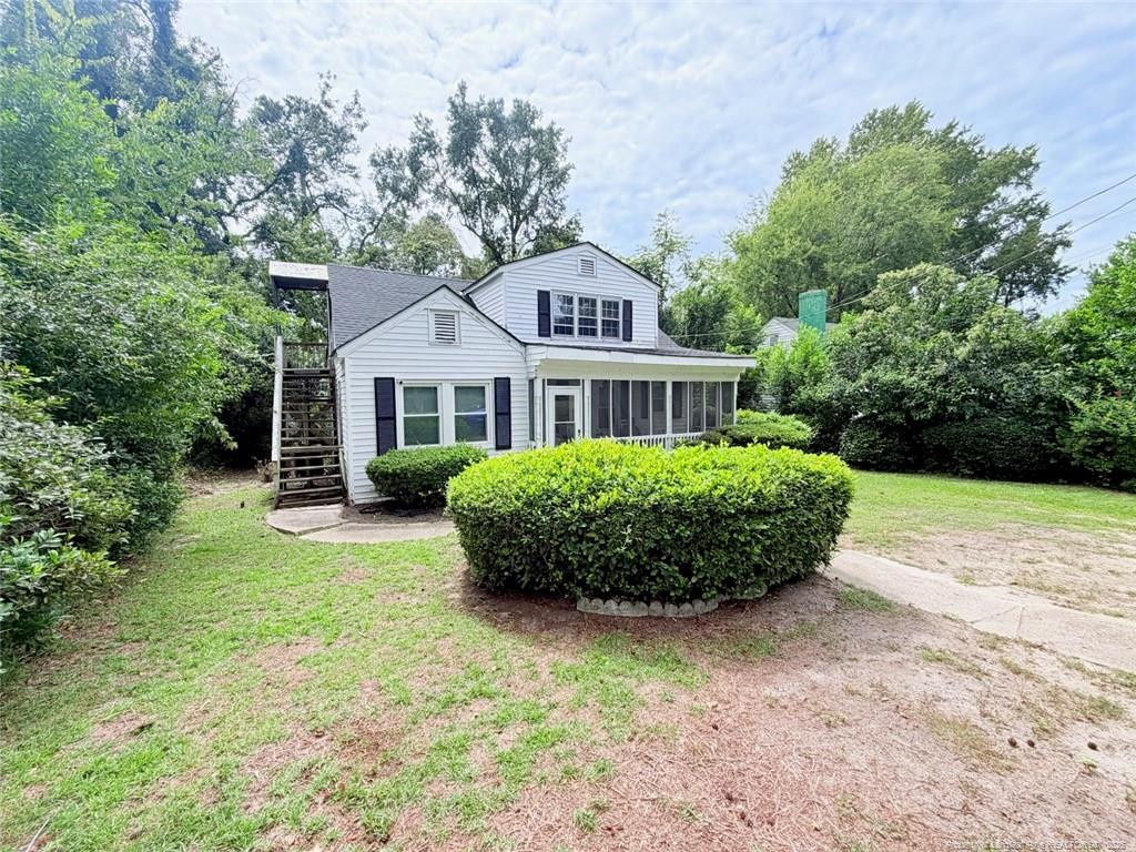 229 S Windsor Drive Property Photo 2