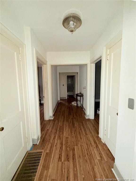 229 S Windsor Drive Property Photo 8