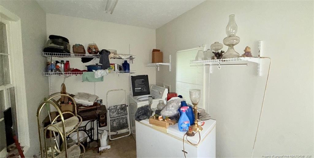 229 S Windsor Drive Property Photo 14